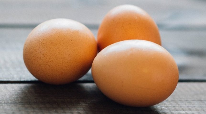 Hướng dẫn cách trị mụn trứng cá bằng trứng gà tại nhà