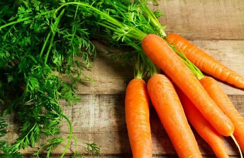 trị tàn nhang bằng cà rốt